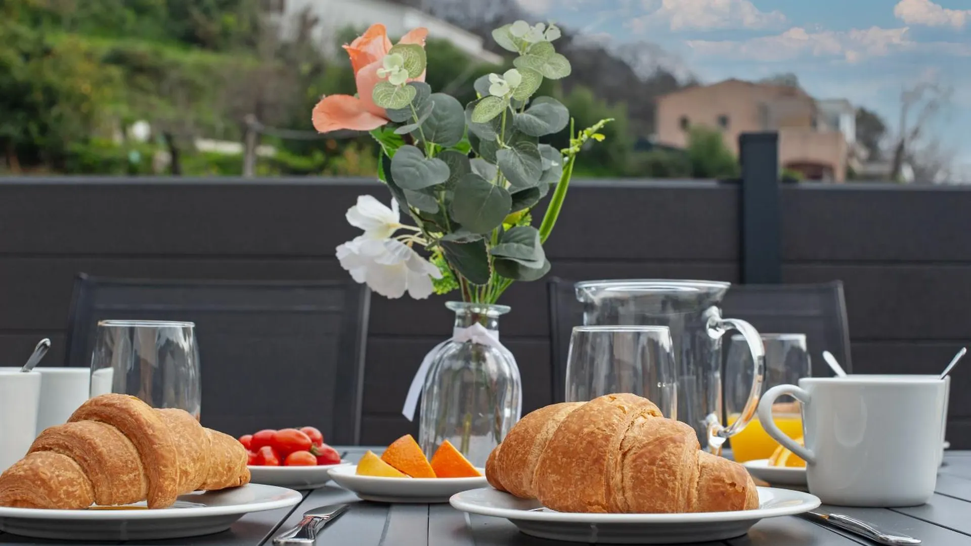 Holiday home Acacias - Agreable Appartement Dans Maison - Menton - Parking Prive France