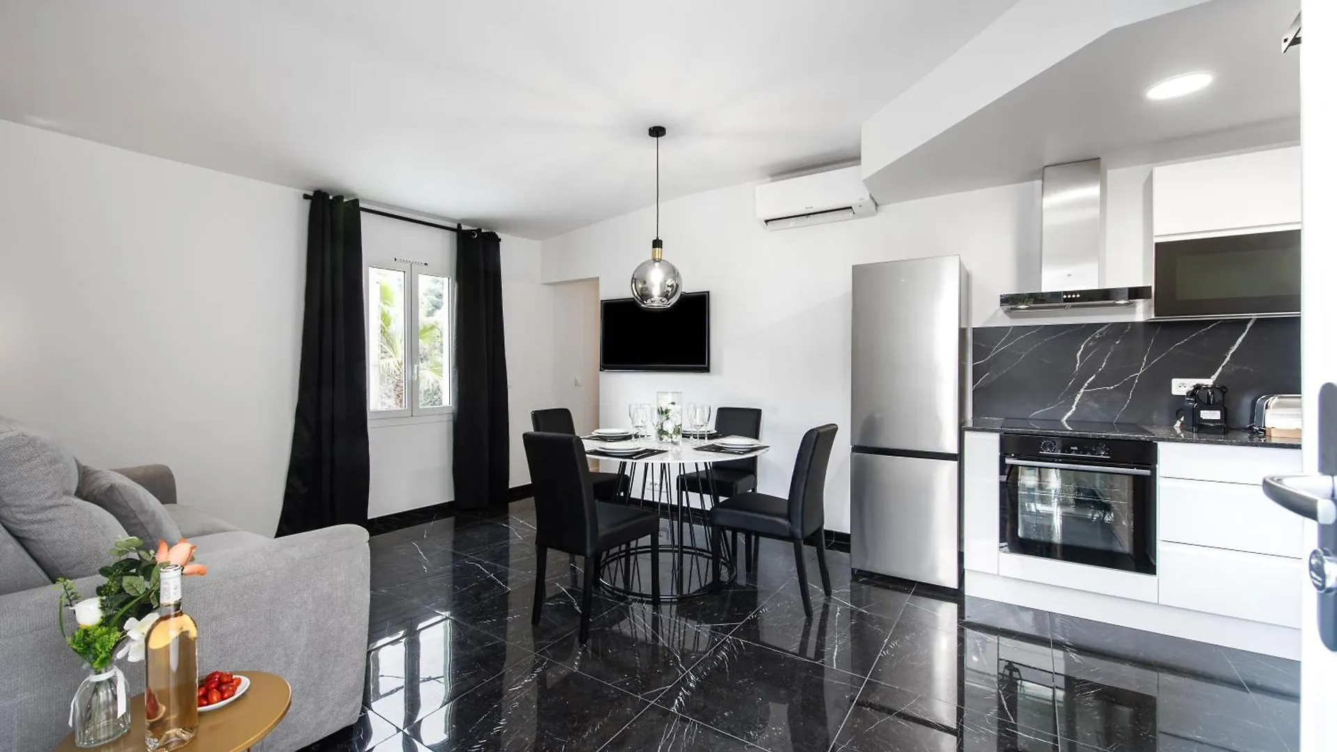 Acacias - Agreable Appartement Dans Maison - Menton - Parking Prive Holiday home