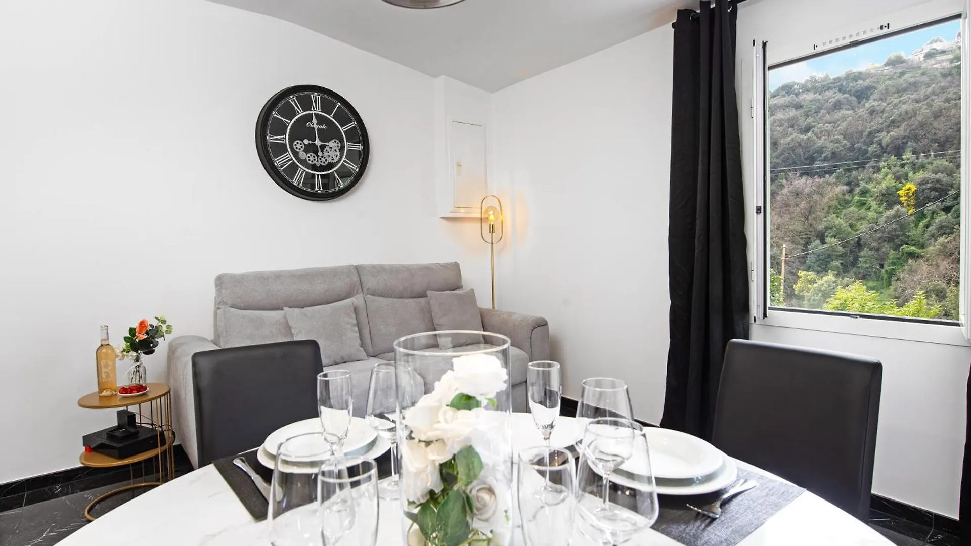 Acacias - Agreable Appartement Dans Maison - Menton - Parking Prive
